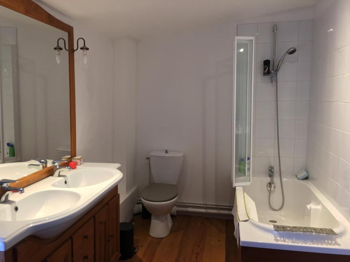 Chambre Sdb Privee Townhouse 26 Chambres D'Hotes Civray Civray  Екстериор снимка